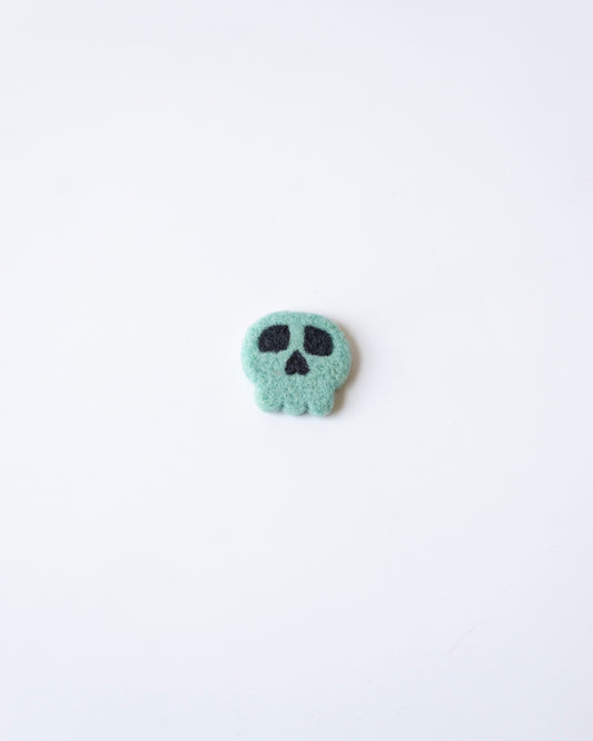 Skull Pin