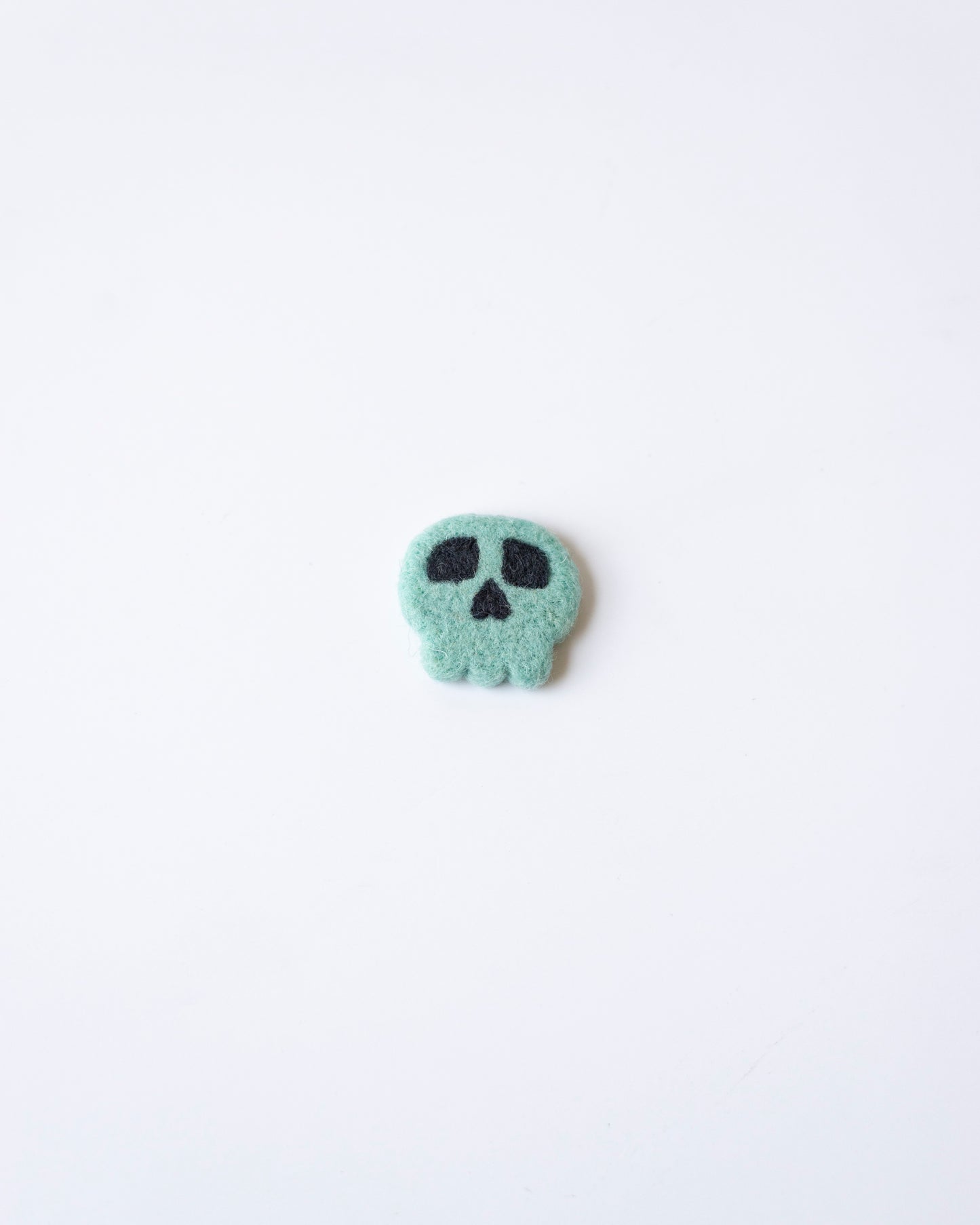 Skull Pin