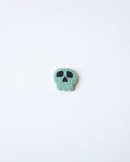 Skull Pin