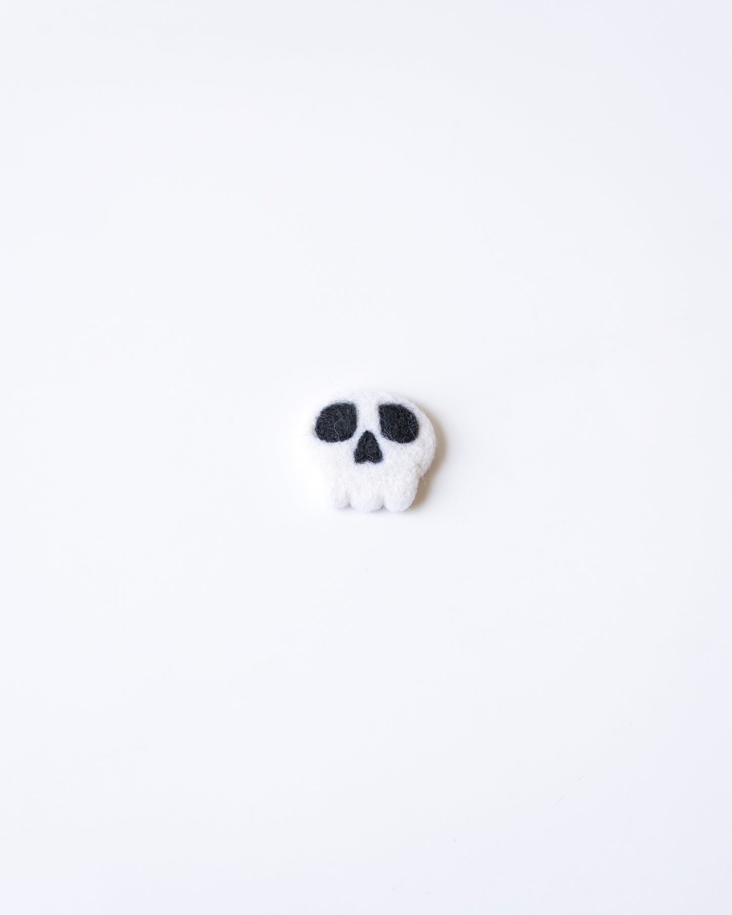 Skull Pin