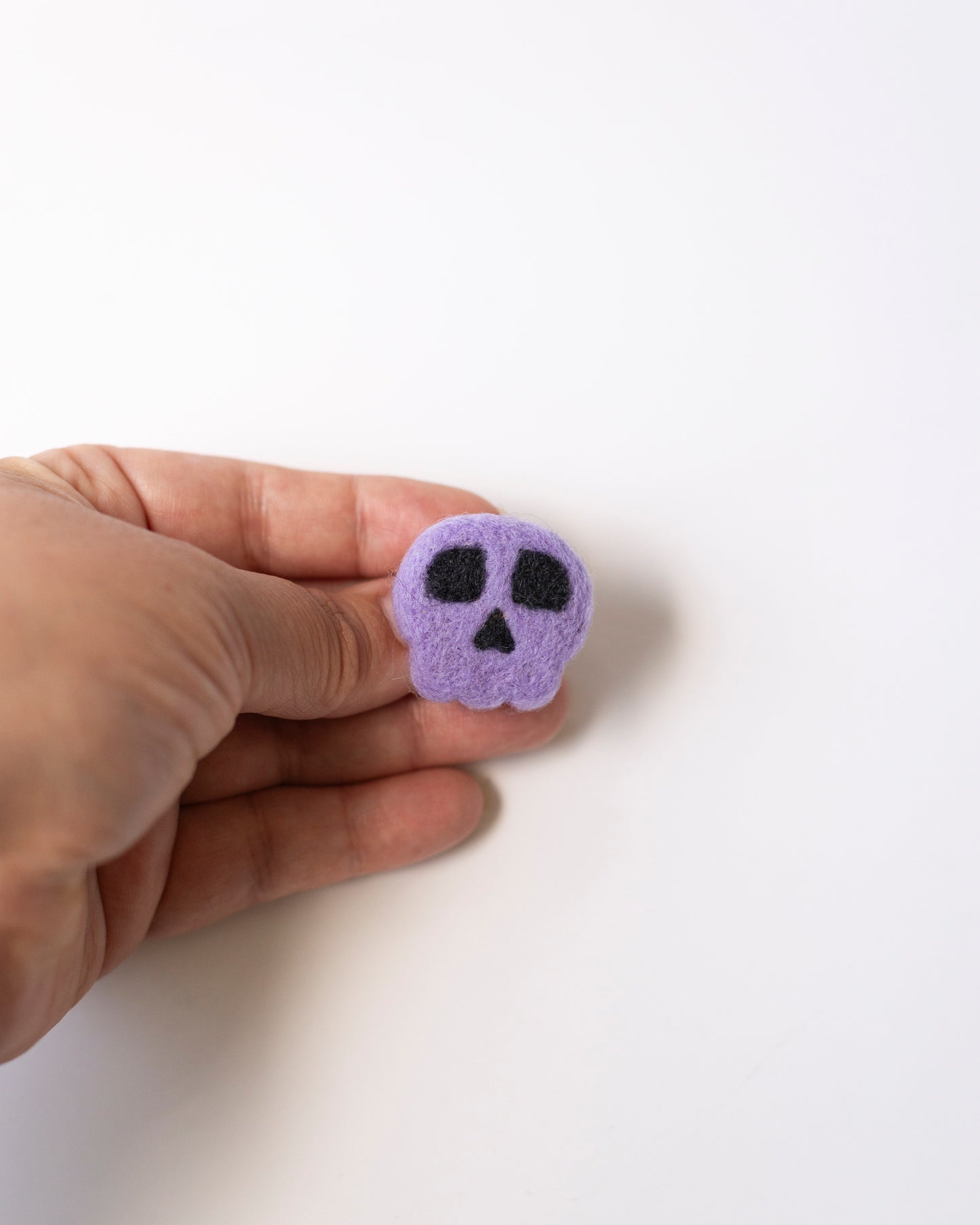 Skull Pin