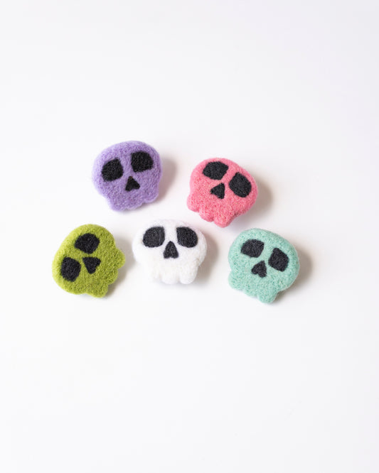 Skull Pin