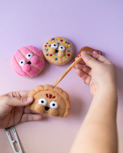 Needle Felting Workshop : Pan Dulce Ornament